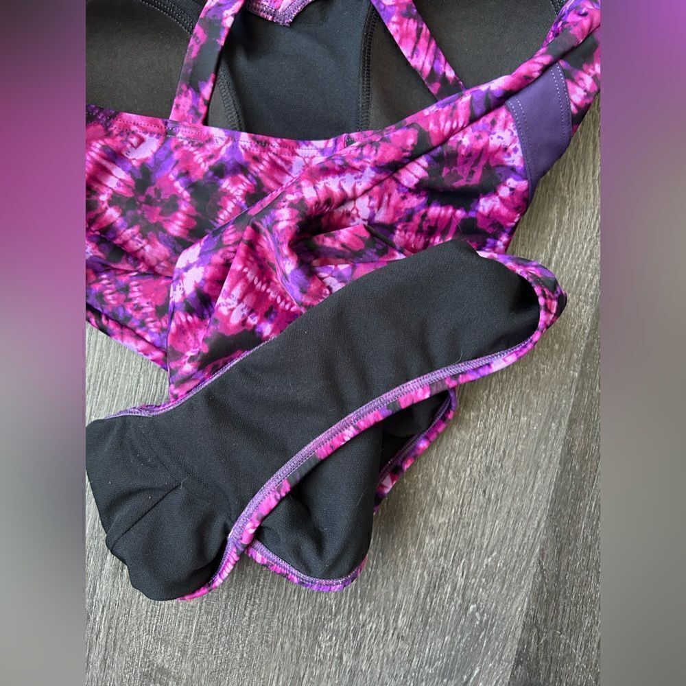 Speedo Geometric Pattern Cross Back One Piece Bodysuit - Picture 7 of 8